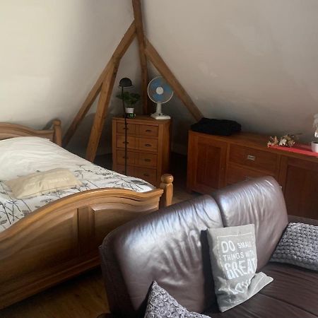 De Oude Paardentramremise Apartment Ulrum ภายนอก รูปภาพ
