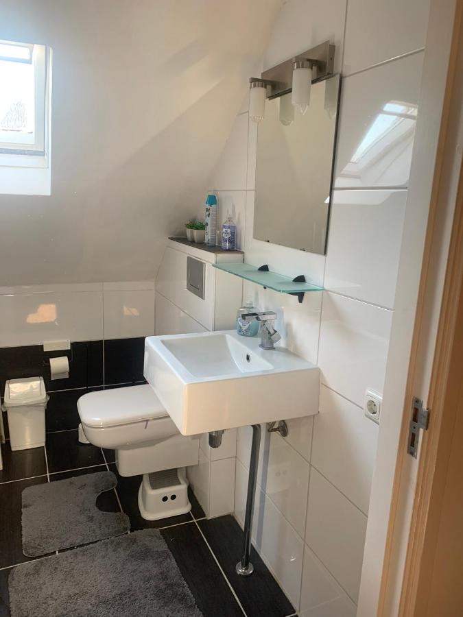 De Oude Paardentramremise Apartment Ulrum ภายนอก รูปภาพ